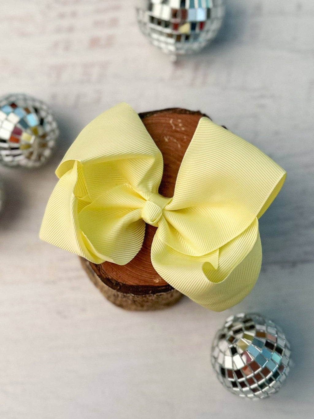 Light Yellow Classic Grosgrain Hair Bow - Alligator Clip - 4.5":