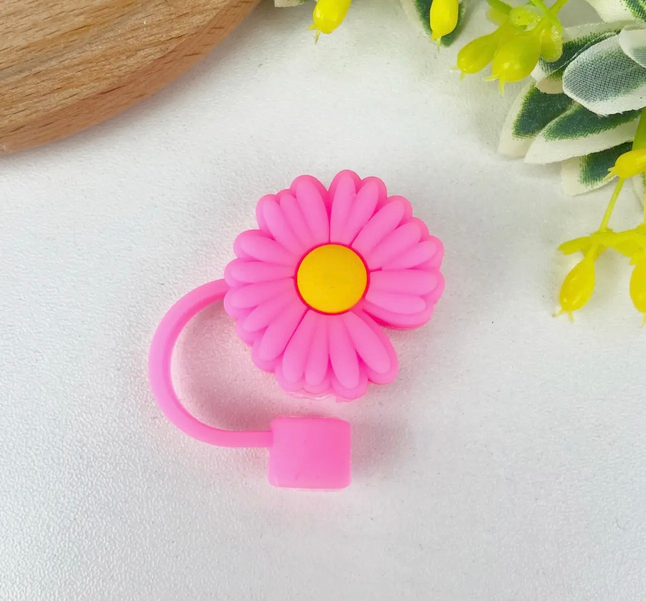 Straw toppers
