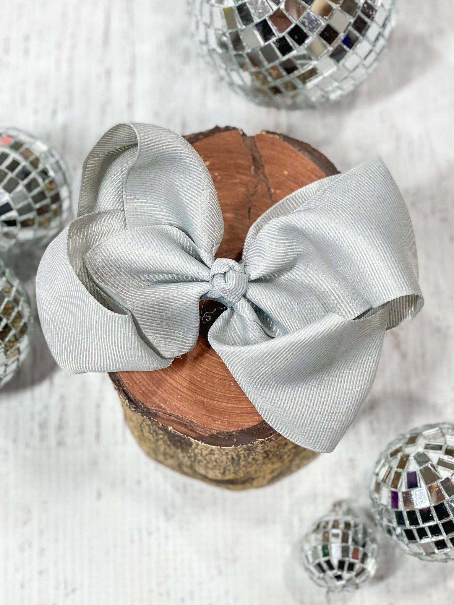Silver Classic Grosgrain Hair Bow - Alligator Clip - 4.5":